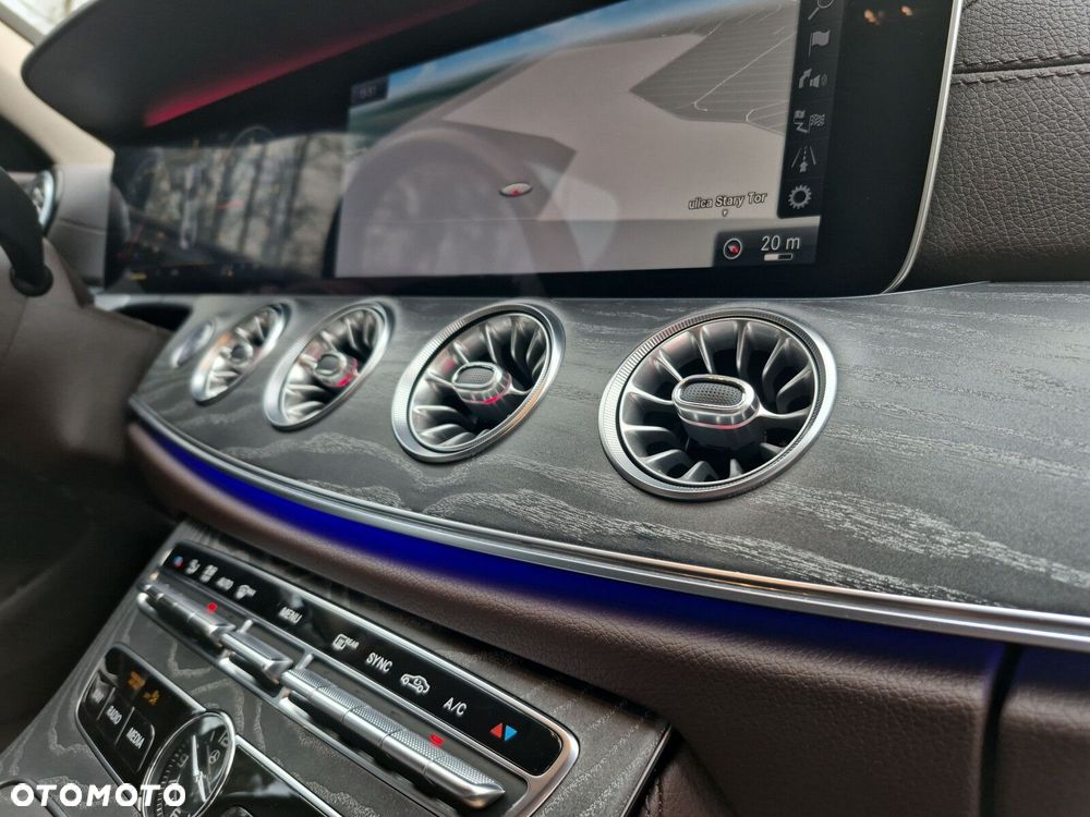 Mercedes-Benz CLS 300 d 9G-TRONIC - 24