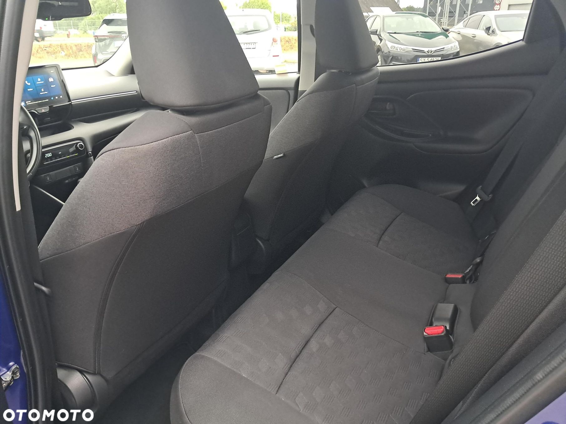 Toyota Yaris - 10