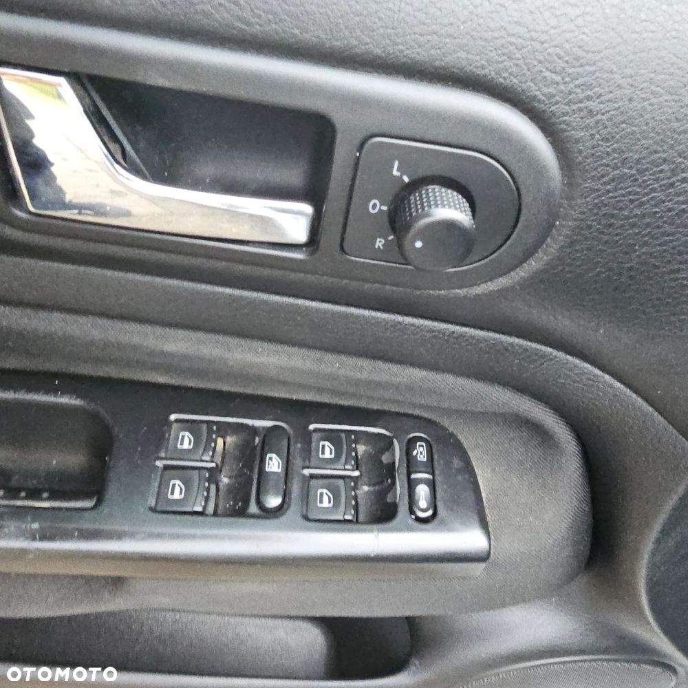 Volkswagen Golf IV 2.0 4Mot Highline - 13