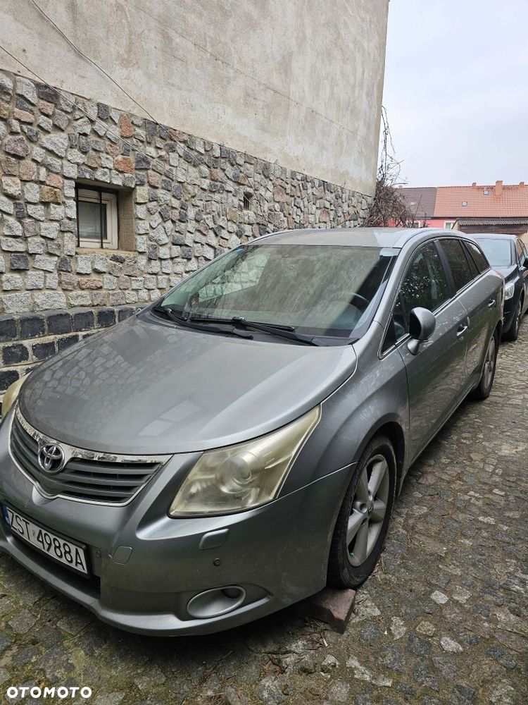 Toyota Avensis 2009 photo 2