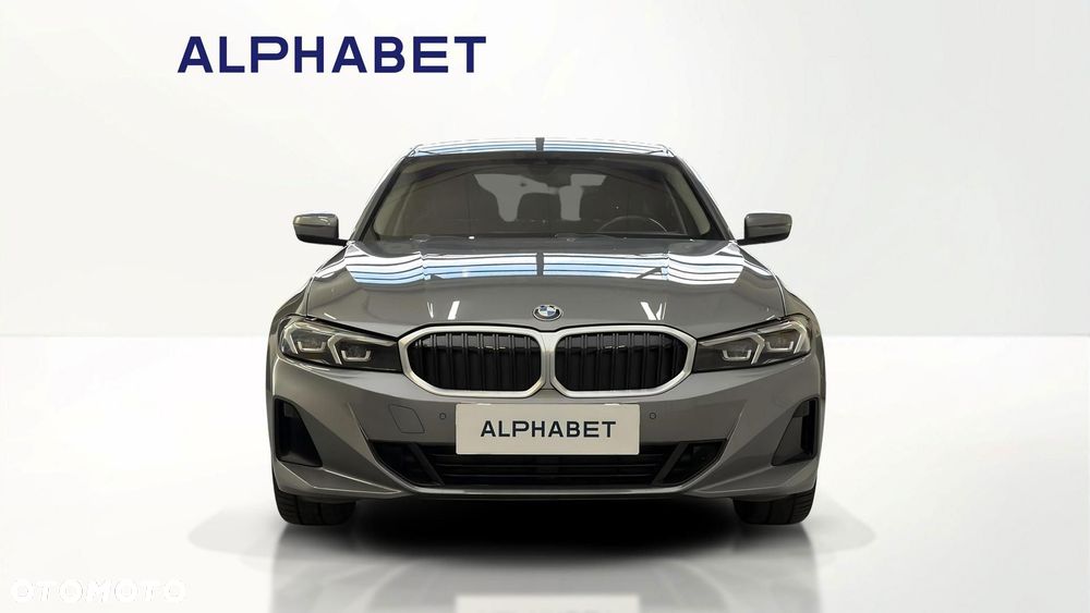 BMW Seria 3 318d mHEV - 5