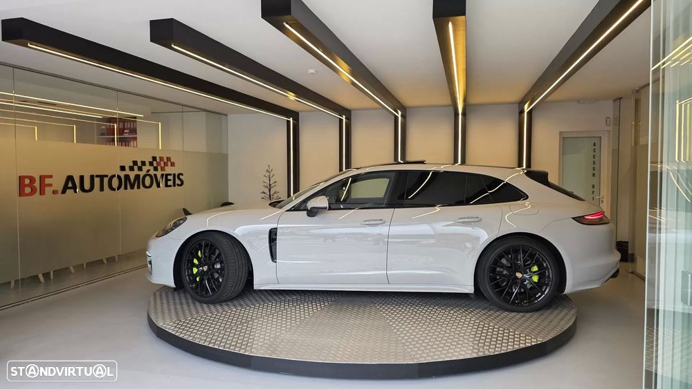 Porsche Panamera Sport Turismo 4S E-Hybrid - 14