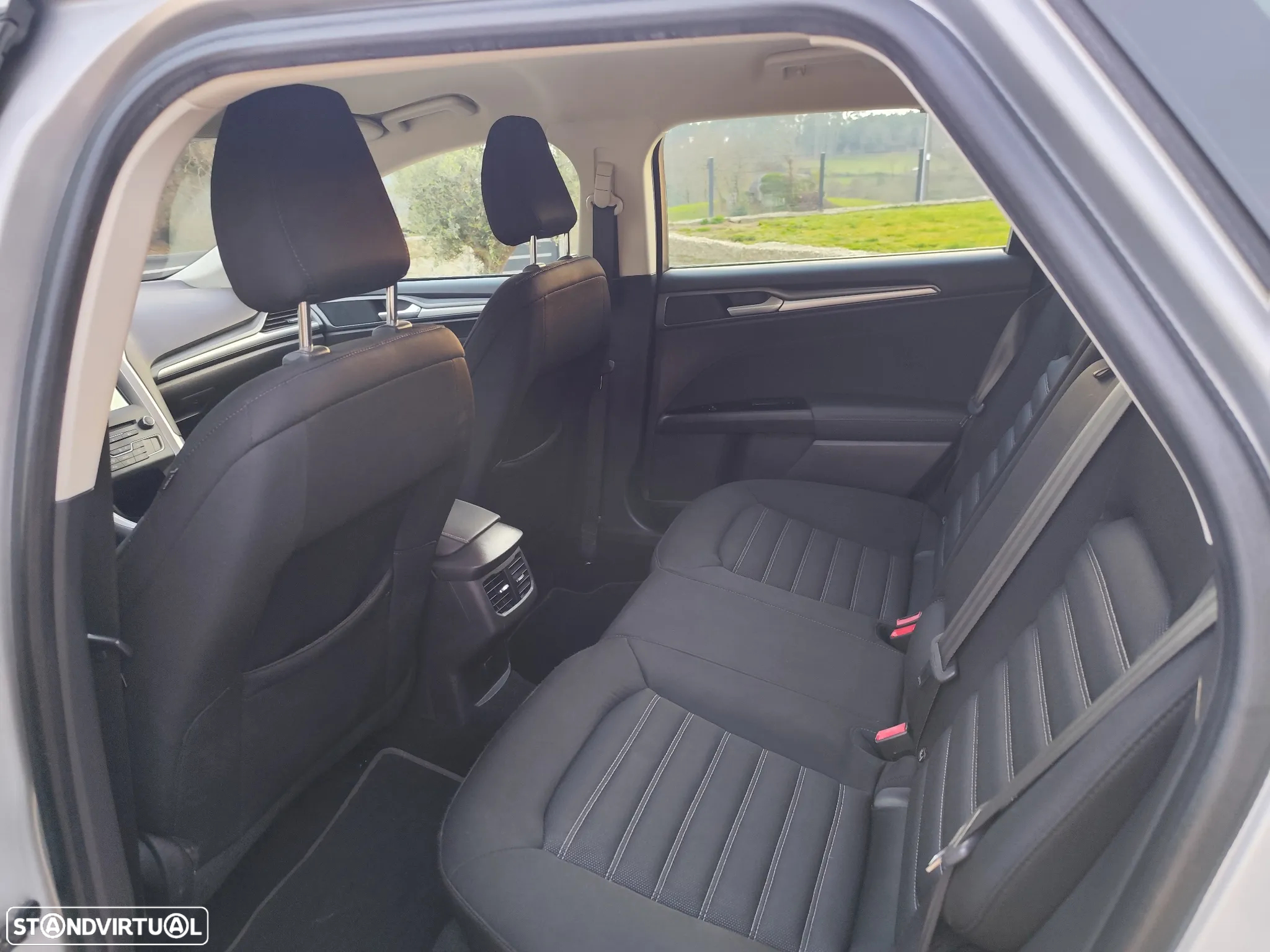 Ford Mondeo SW 1.5 TDCi Business Plus ECOnetic - 8