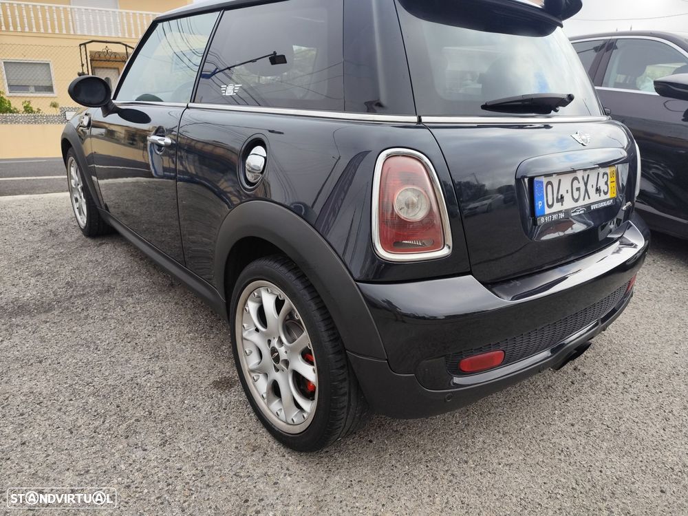 MINI 3 Portas John Cooper Works - 8