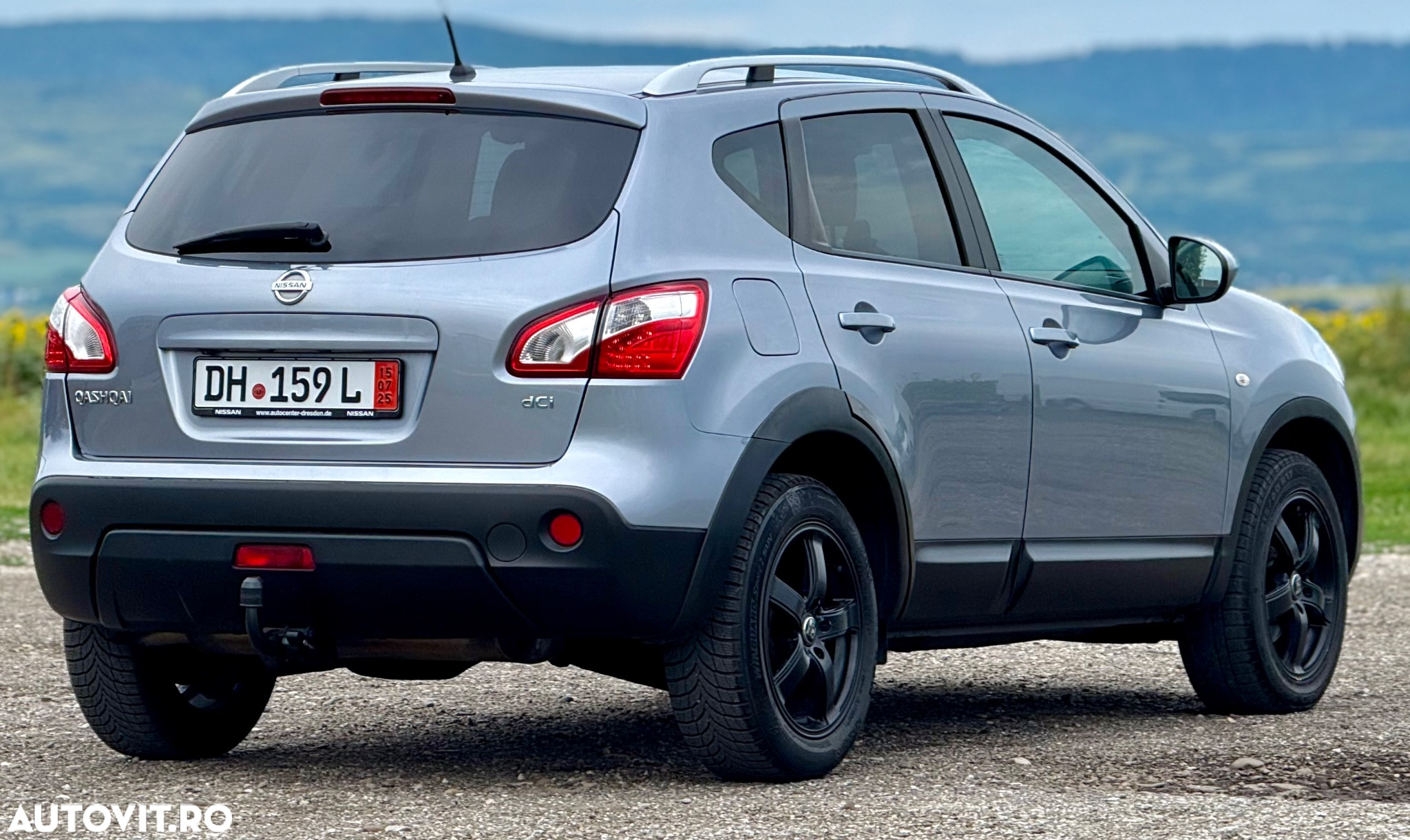 Nissan Qashqai 2.0 dCi DPF 4x4 Aut tekna - 4