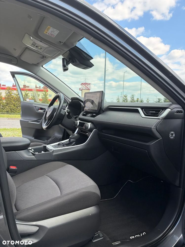 Toyota RAV4 - 5