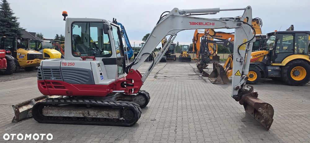 Takeuchi <<Takeuchi TB 250,2008r,wwaga 5 ton, 6800 mtg, sprowadzona>>>> - 5