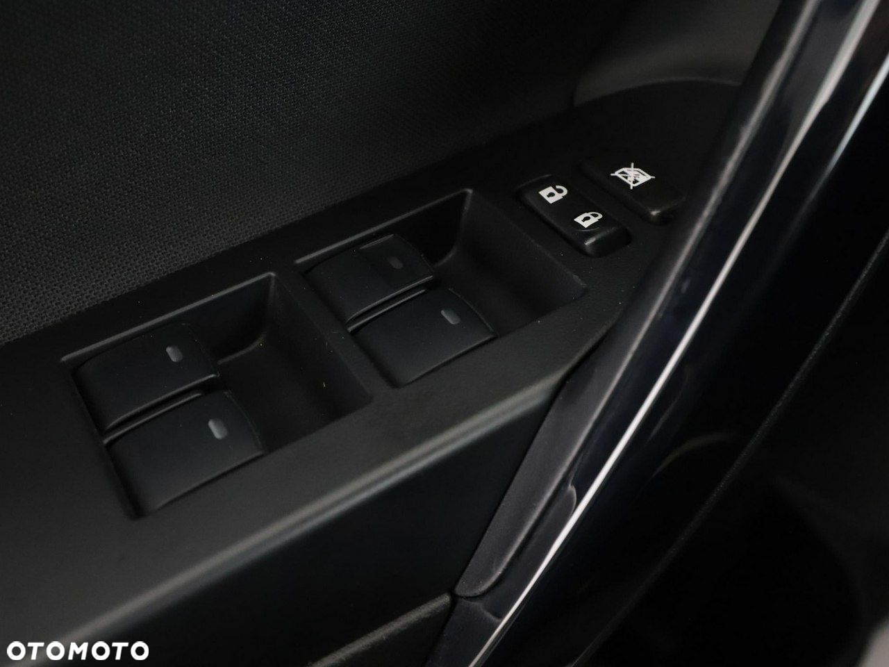 Toyota Auris 1.8 VVT-i Hybrid Automatik Design Edition - 35
