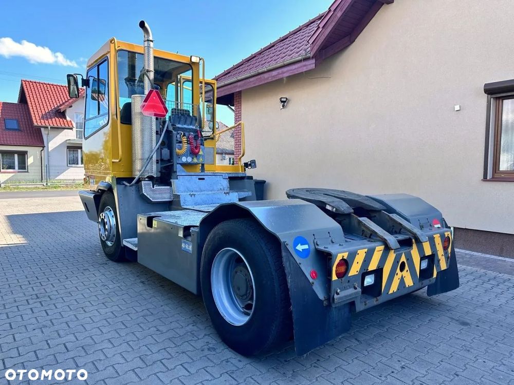 Terberg YT222 - 4
