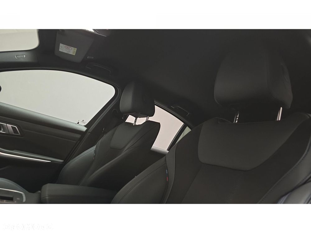 BMW Seria 3 - 18