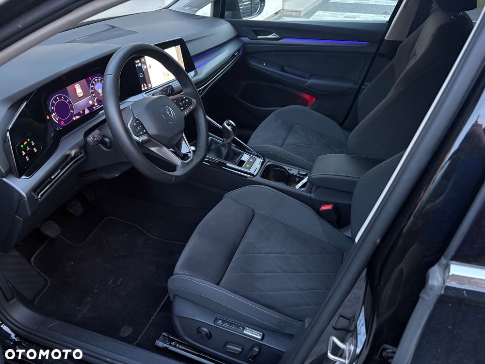 Volkswagen Golf - 20