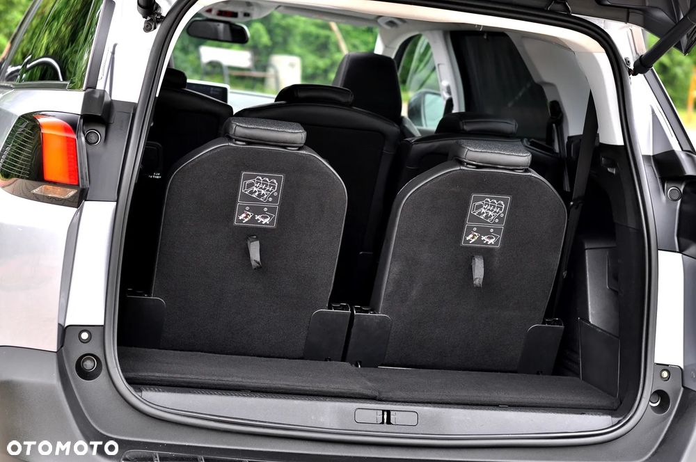 Peugeot 5008 1.2 PureTech Allure S&S - 12