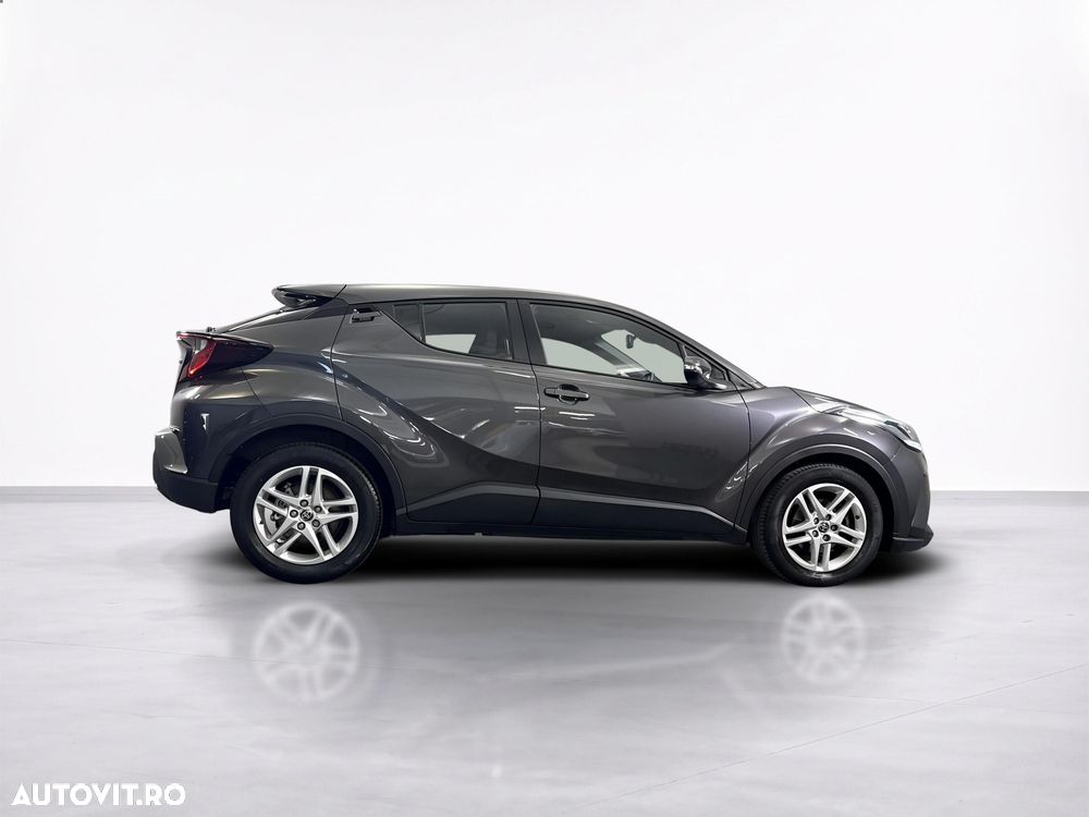 Toyota C-HR - 7