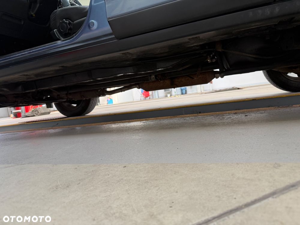 Honda CR-V 2.0i LS - 8