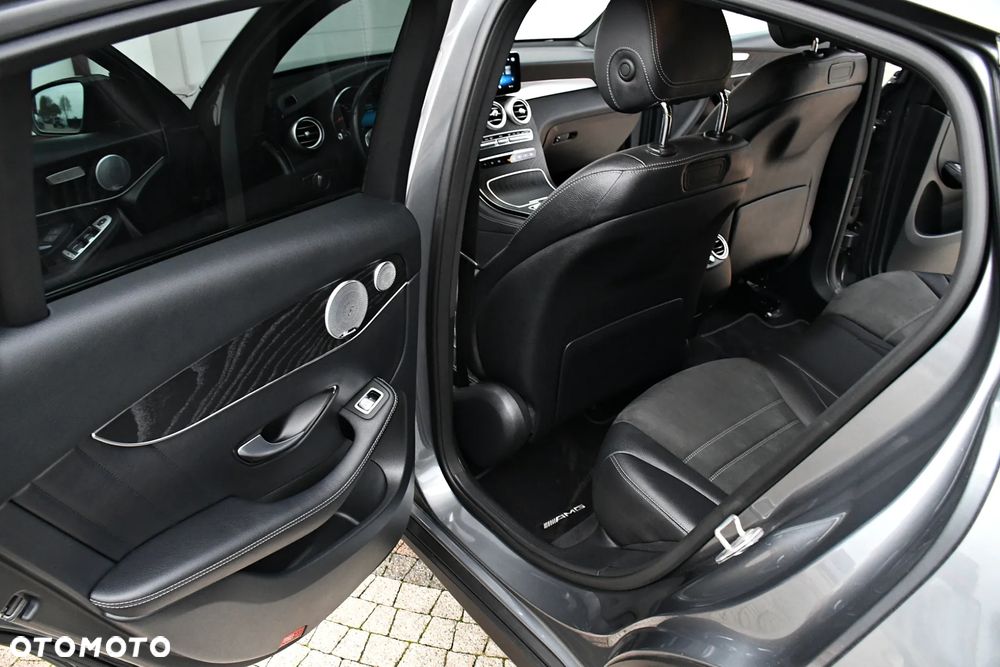 Mercedes-Benz GLC 200 4Matic 9G-TRONIC AMG Line - 24
