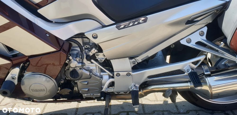 Yamaha FJR - 6