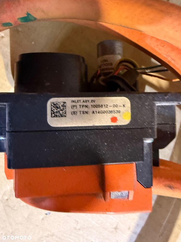 Gniazdo ładowania z kablem Tesla Model S Nr. 1030182-00-D. - 2