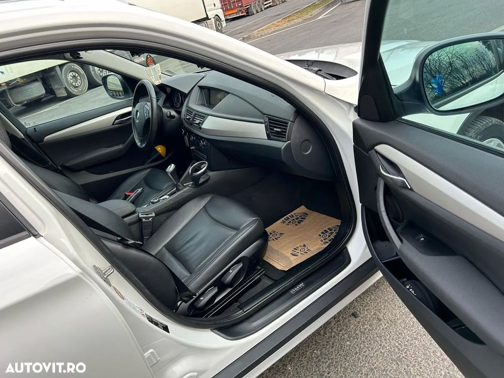 BMW X1 xDrive18d - 9