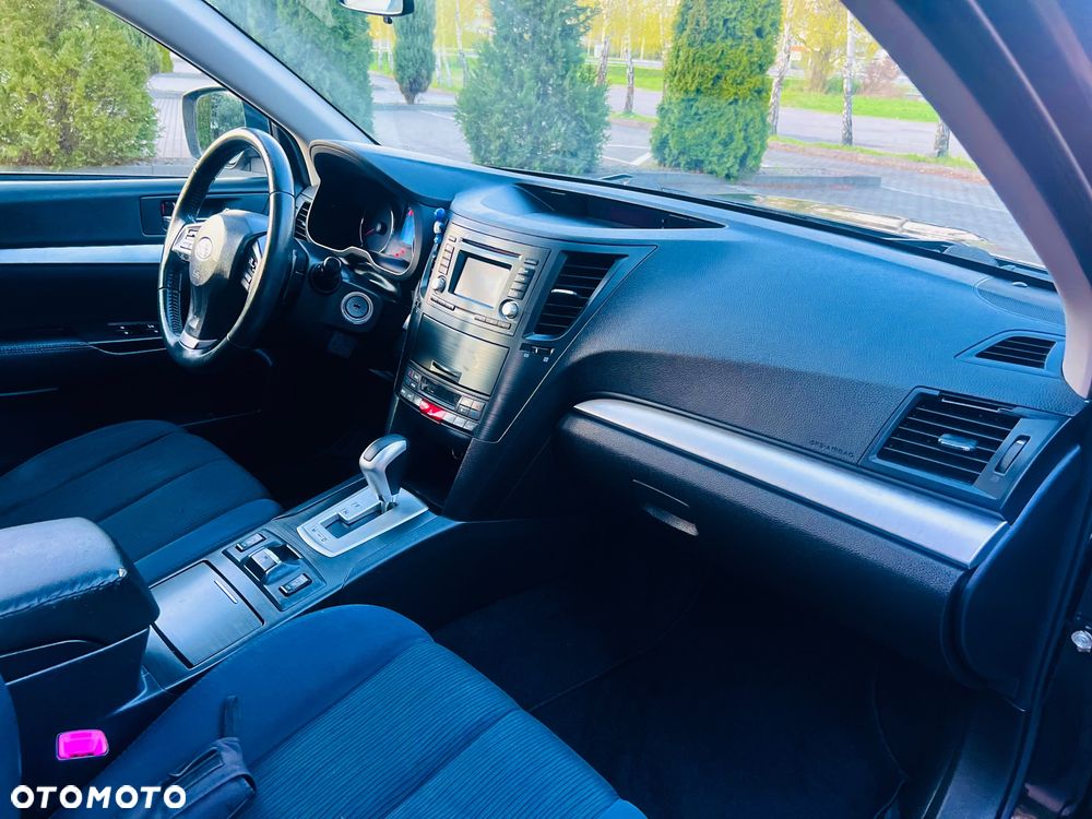 Subaru Outback 2.0D Lineartronic Comfort - 11
