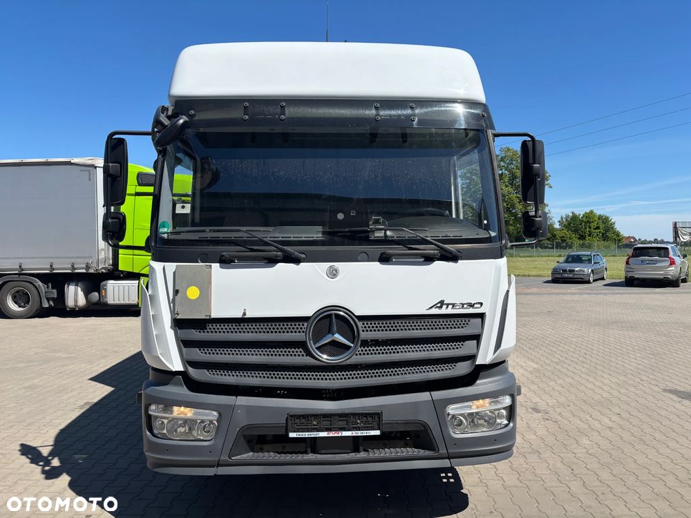 Mercedes-Benz ATEGO 1227 kontener z windą ,  kabina sypialna , webasto, klimatyzacja, niski przebieg , bezwypadkowy. (nie 1224, 1230) - 12