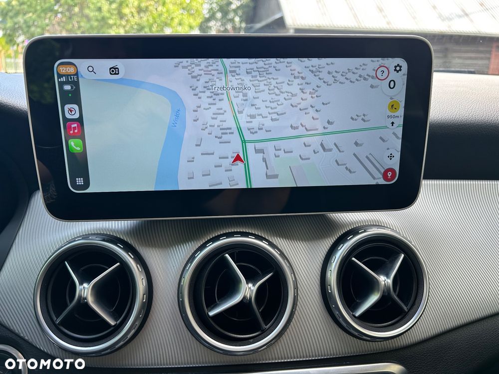 Mercedes-Benz GLA 180 Style - 13