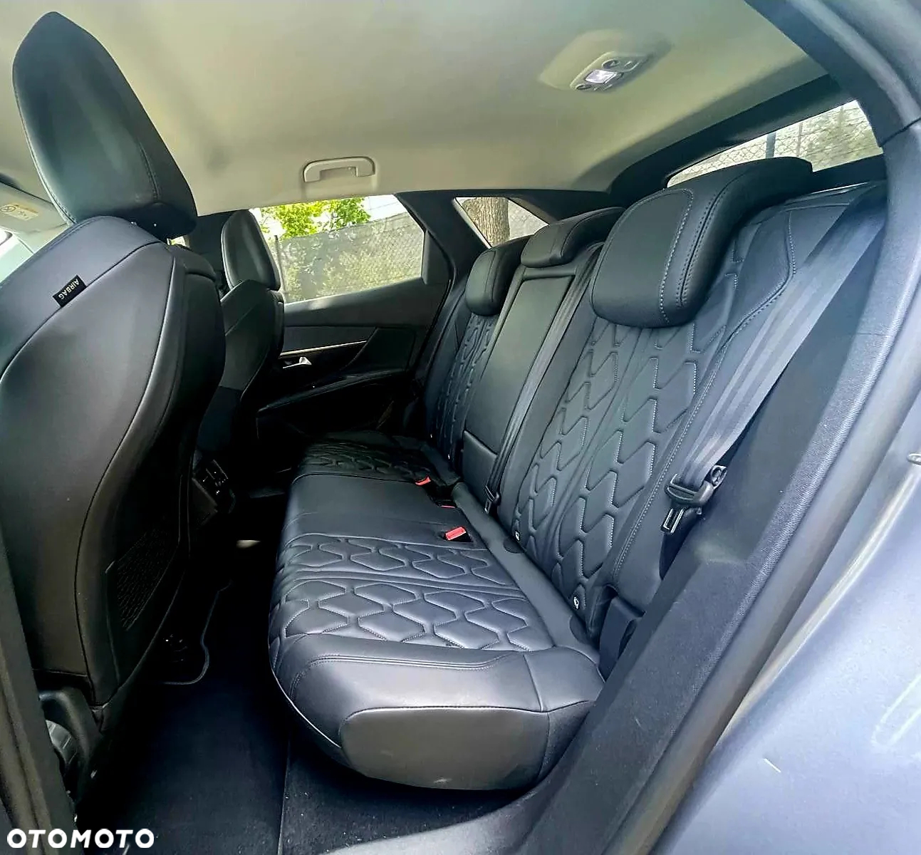 Peugeot 3008 PureTech 130 Stop & Start GPF EAT8 Allure Pack - 8