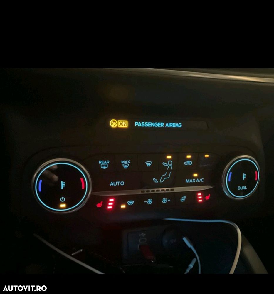 Ford Kuga 2.5 Duratec FHEV TITANIUM X - 14
