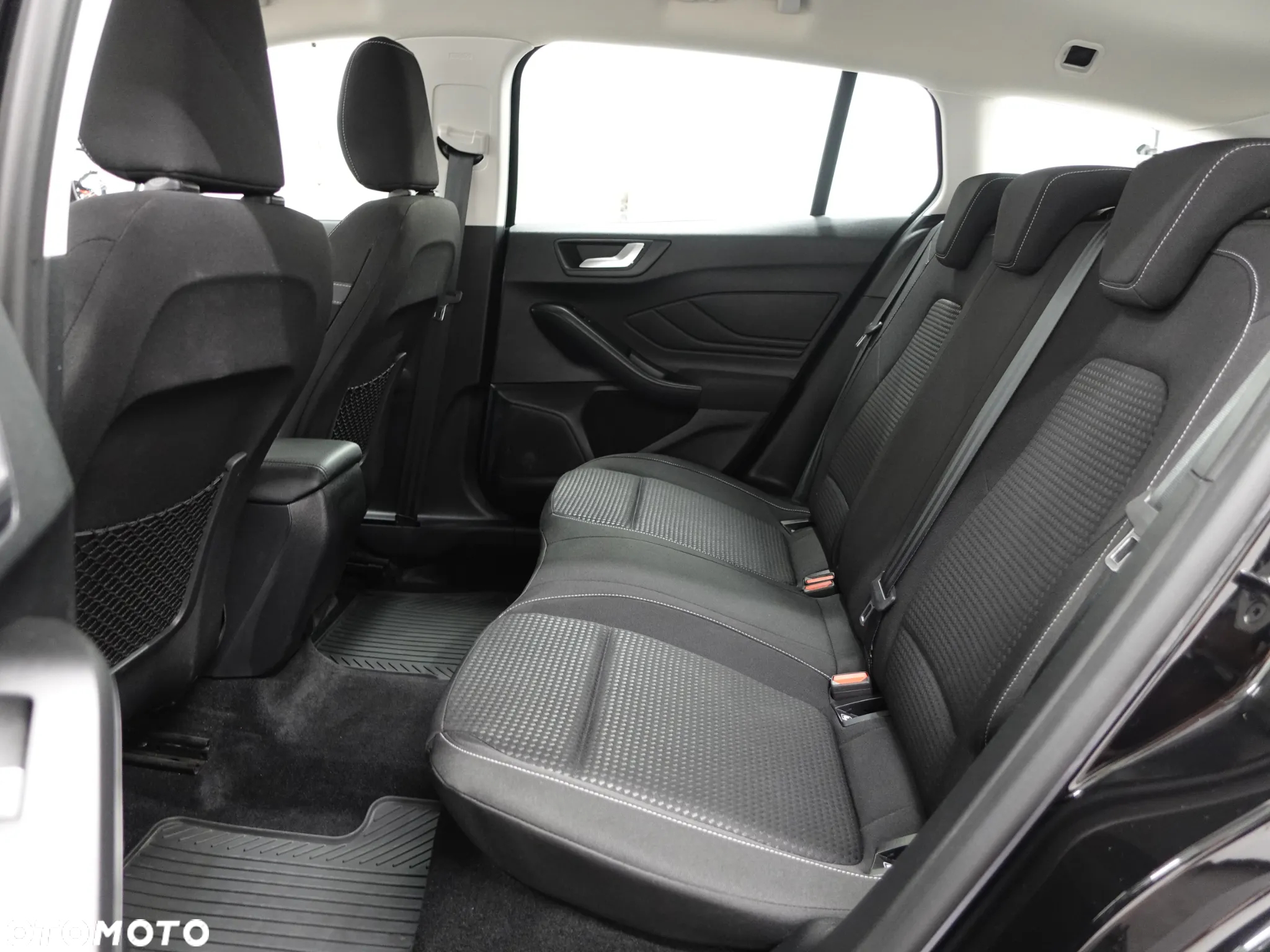 Ford Focus 1.0 EcoBoost mHEV Active - 24