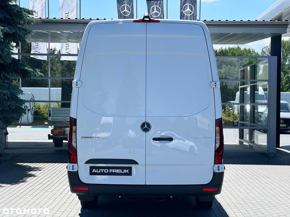 Mercedes-Benz Sprinter - 8