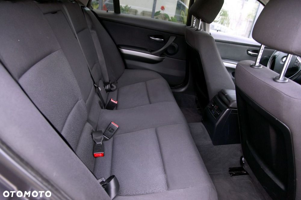 BMW Seria 3 - 14