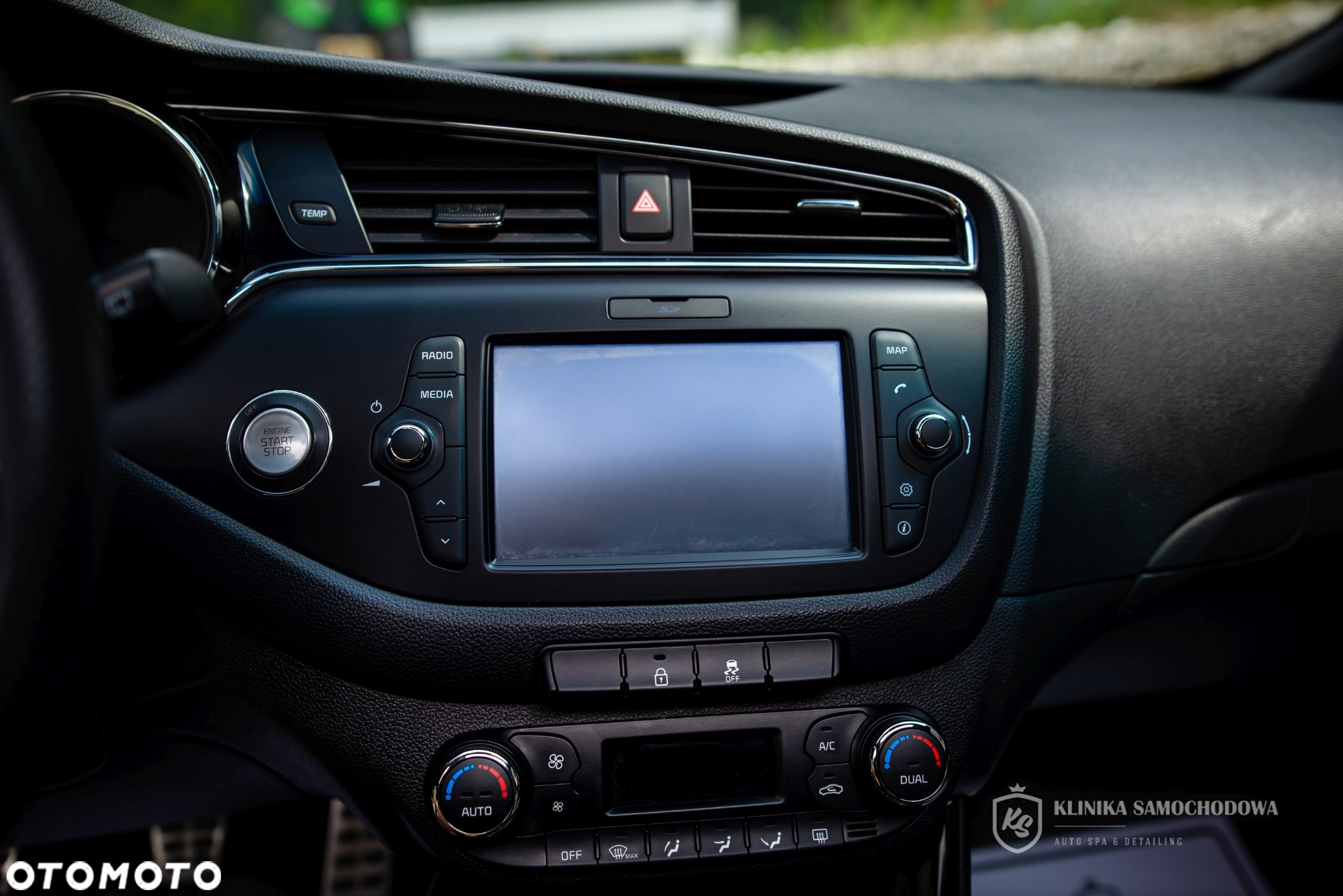 Kia Ceed 1.6 CRDi 136 ISG GT Line - 24