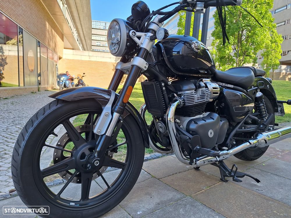 Royal Enfield Super Meteor 650 - 14