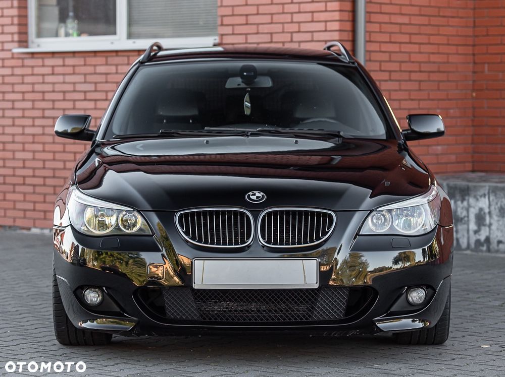 BMW Seria 5 523i Touring - 2