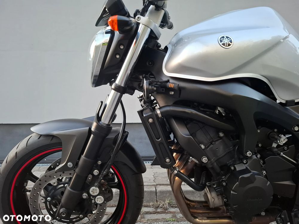 Yamaha FZ6 - 25