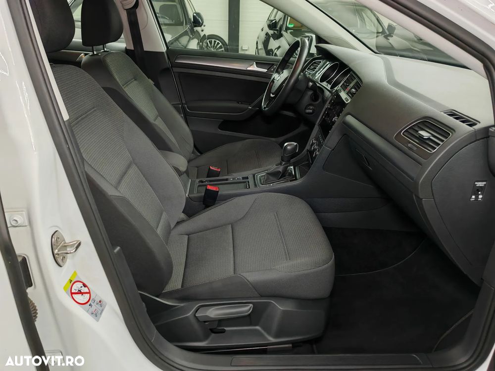 Volkswagen Golf 2.0 TDI (BlueMotion Technology) DSG Comfortline - 9