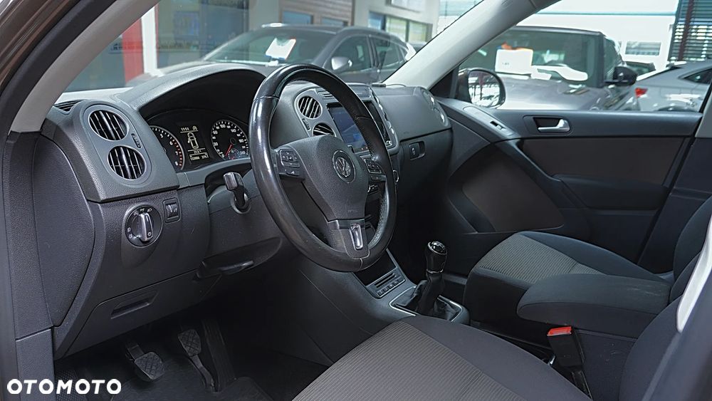 Volkswagen Tiguan - 13