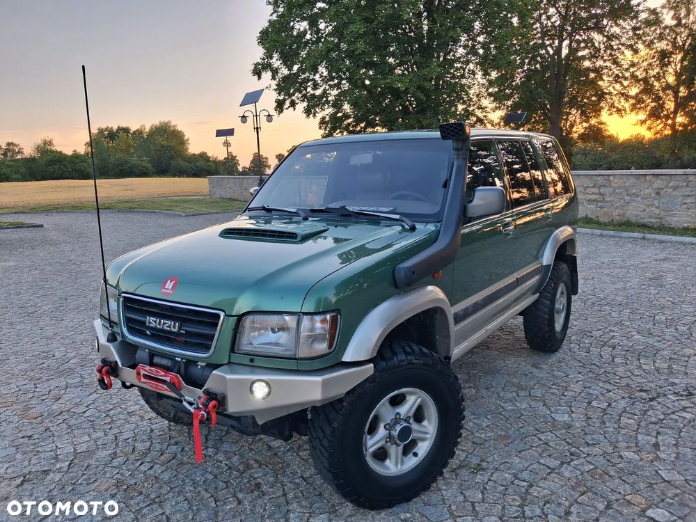 Isuzu Trooper - 6