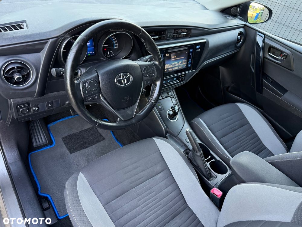 Toyota Auris - 18