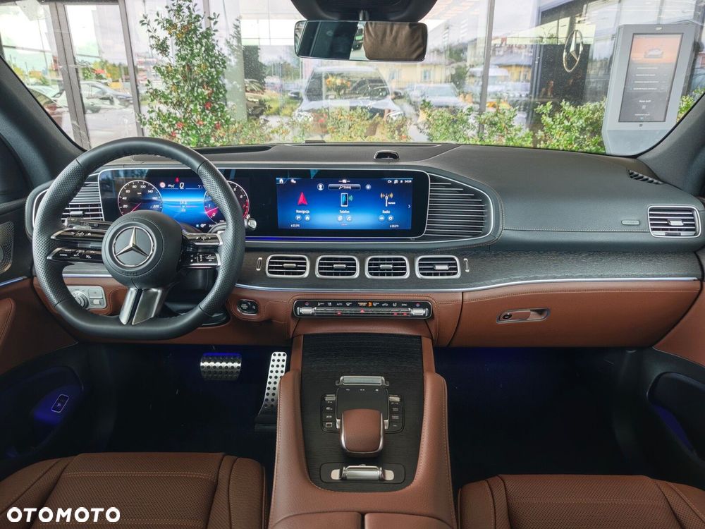Mercedes-Benz GLS - 16