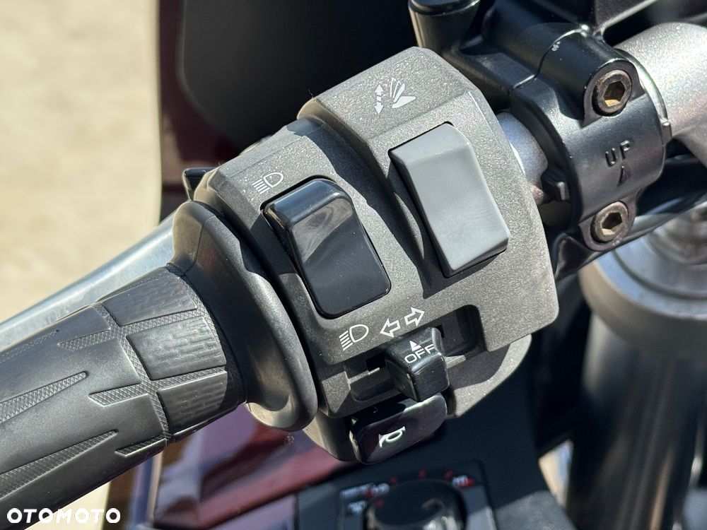 Yamaha FJR - 12