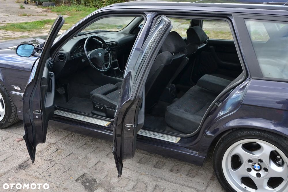 BMW Seria 5 - 32