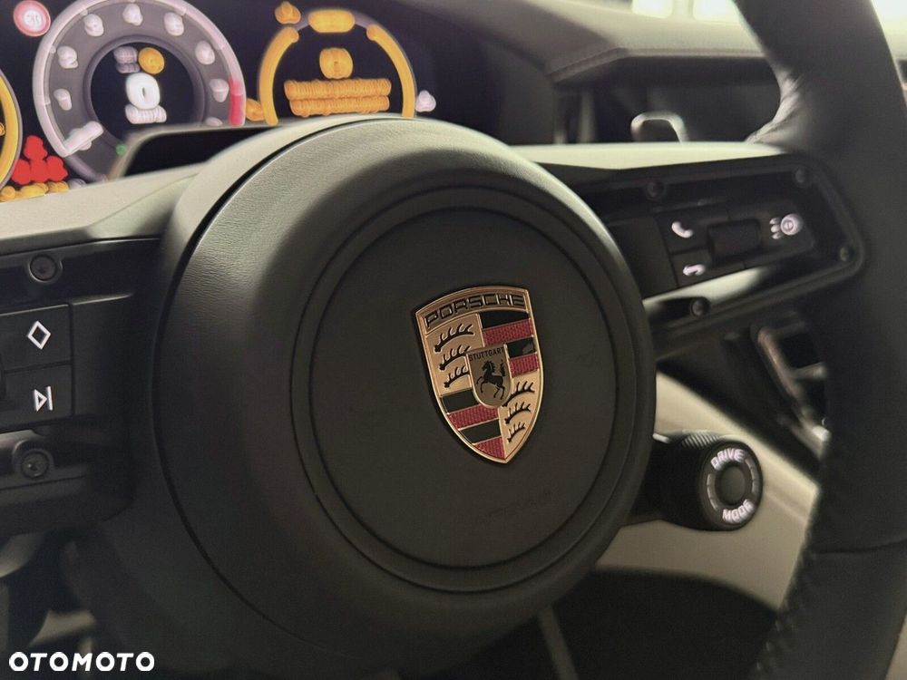 Porsche Panamera - 21