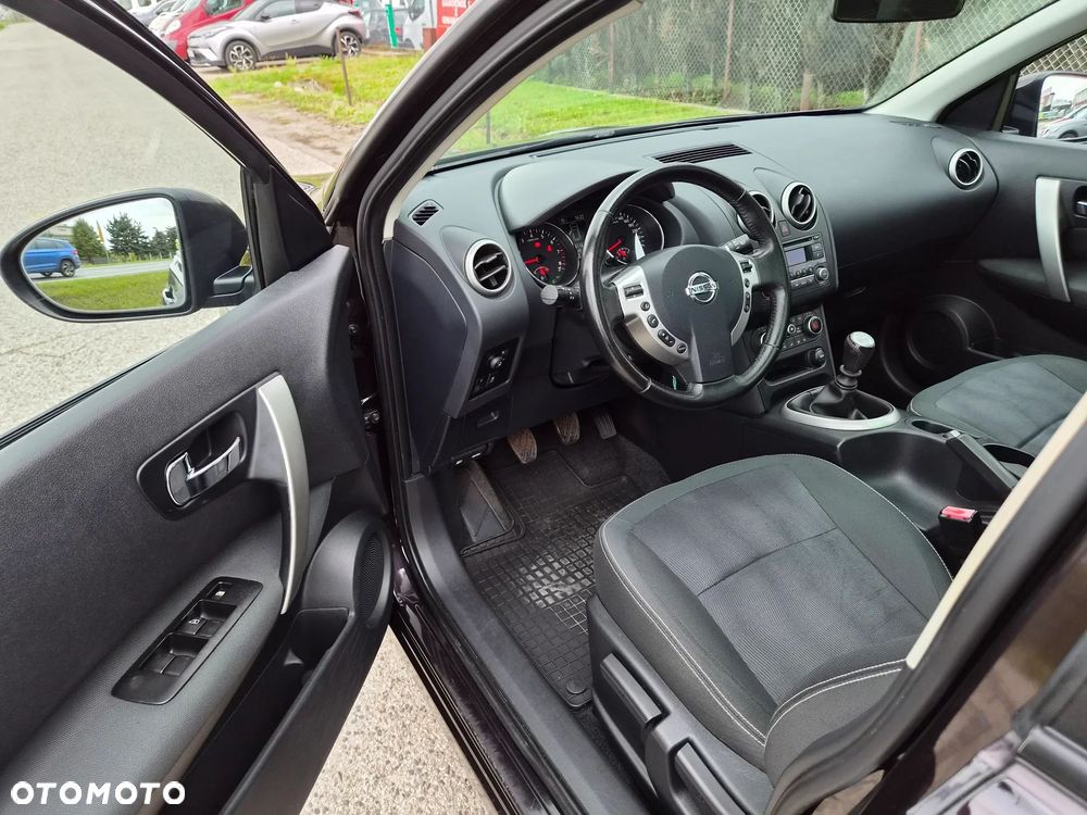 Nissan Qashqai+2 2.0 visia - 9