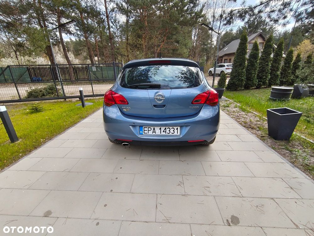 Opel Astra 1.4 Turbo Edition - 11