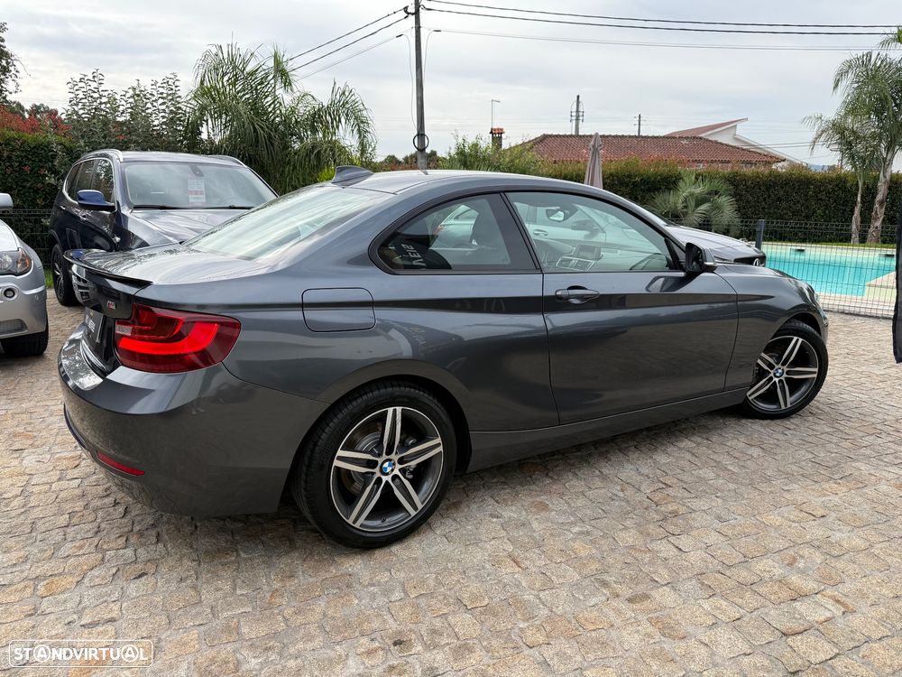 BMW 220 d Sport Line - 18