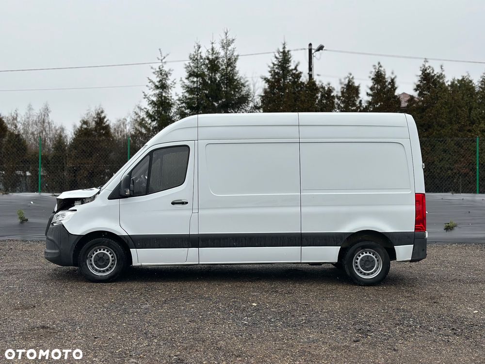 Mercedes-Benz Sprinter - 19