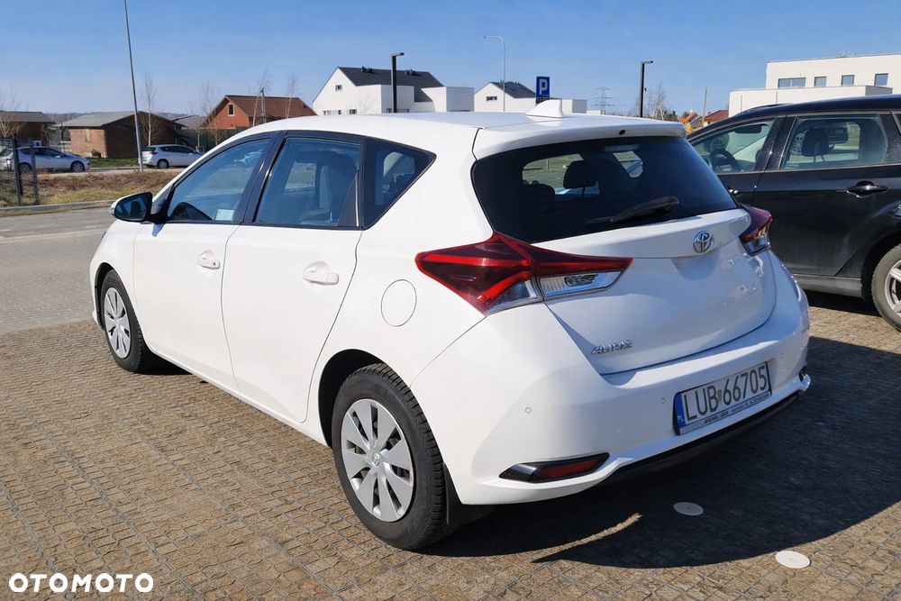 Toyota Auris 1.33 VVT-i Active - 2