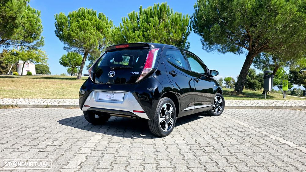 Toyota Aygo 1.0 X-Clusiv - 4