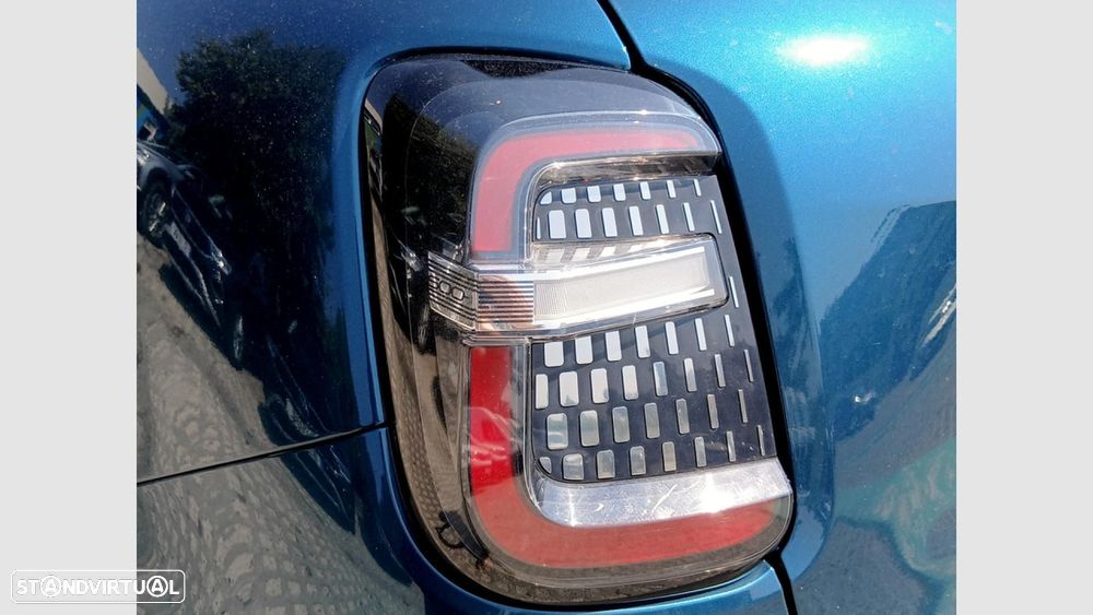 Fiat 600e 54 kWh La Prima — fotografia 9