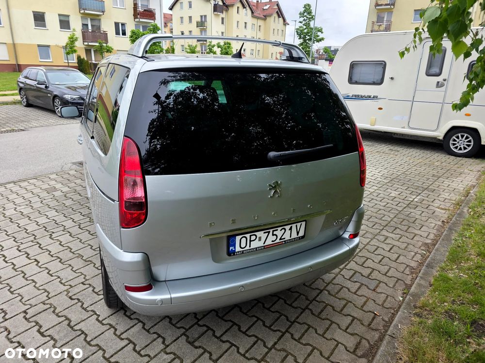 Peugeot 807 HDi 135 Premium - 20